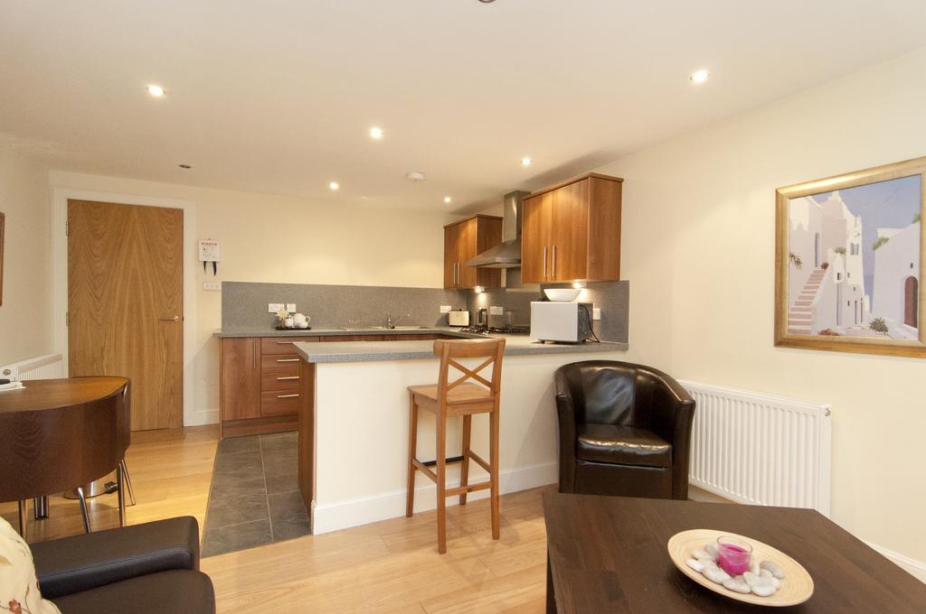 Edinburgh Church Apartments Ruang foto