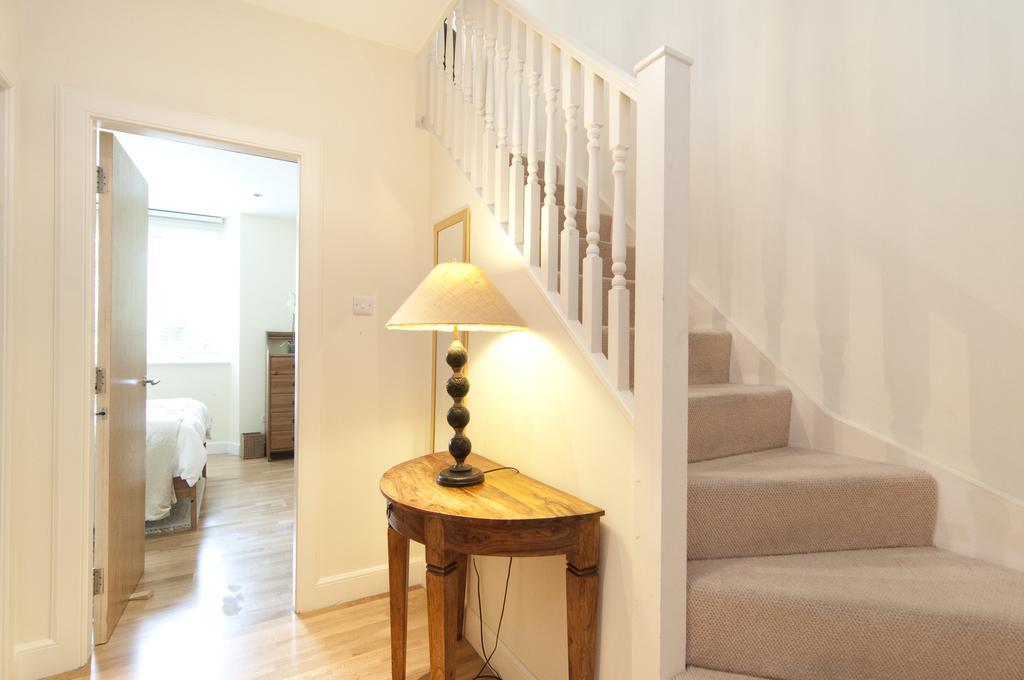 Edinburgh Church Apartments Ruang foto