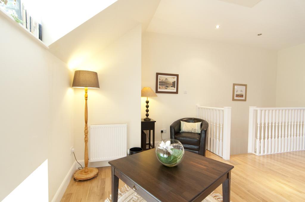 Edinburgh Church Apartments Ruang foto